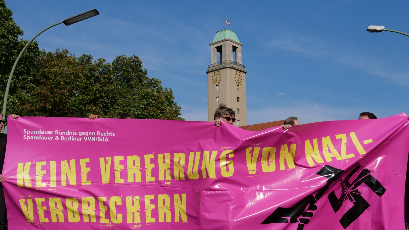 NS-Verherrlichung stoppen!