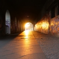 Tunnel unter Brücke