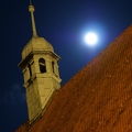 Kirche und Mond